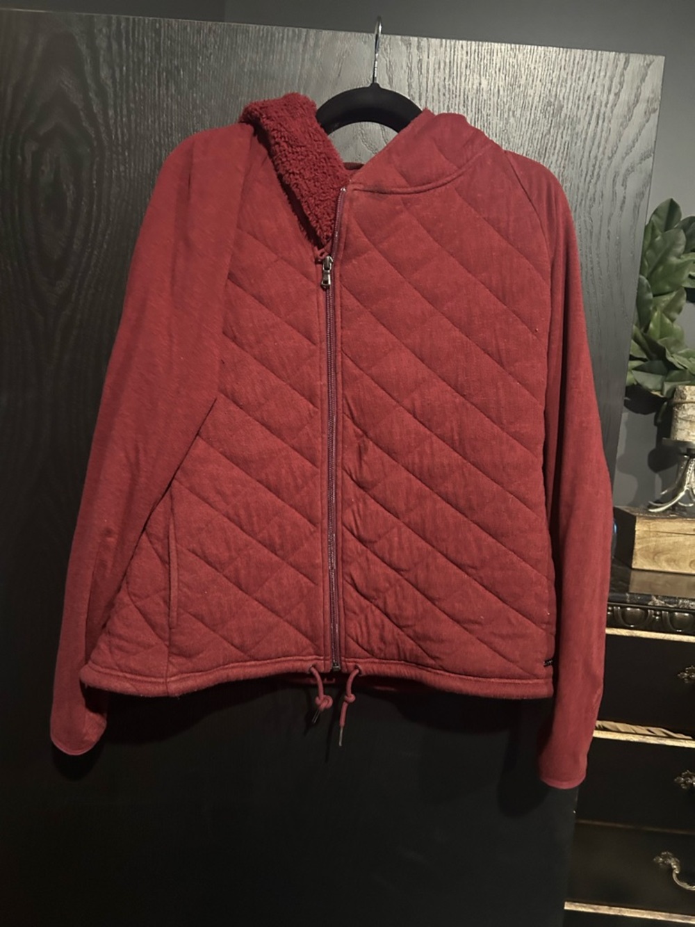 UGG Quilted Hooded Jacket in Wine Red